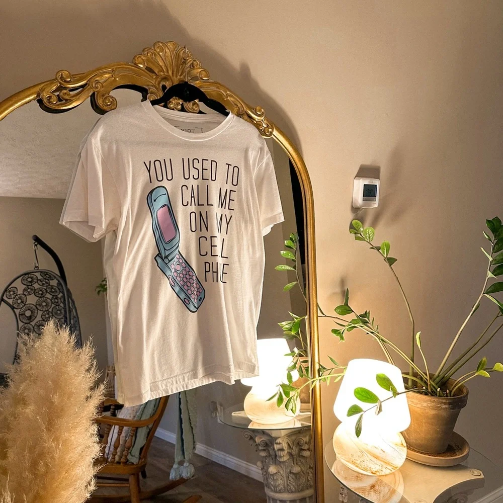 Drake Tee📱 - Picture 1 of 5